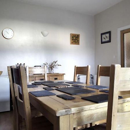 Central And Spacious 2 Bedroom Flat With Garden EDI Exteriér fotografie