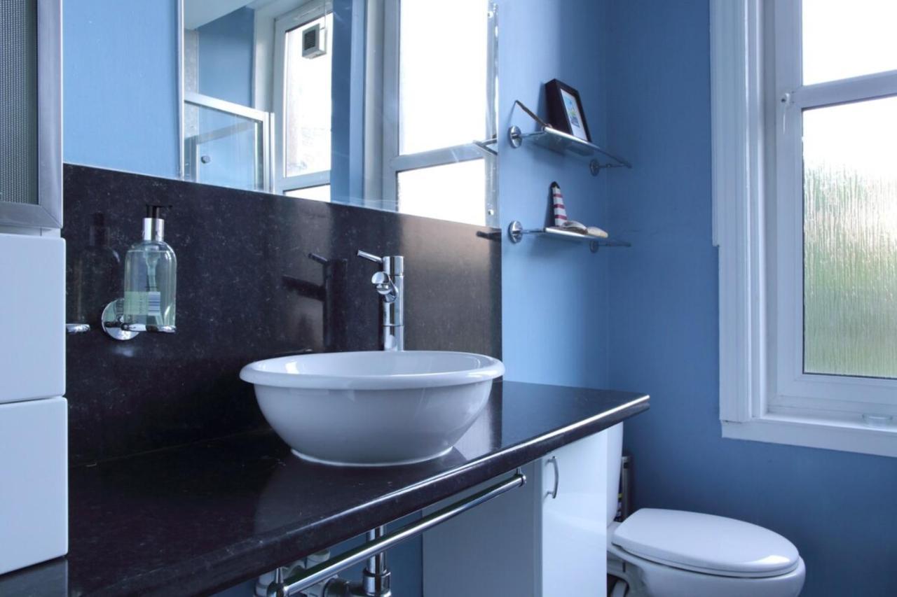 Central And Spacious 2 Bedroom Flat With Garden EDI Exteriér fotografie