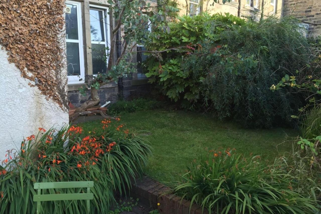 Central And Spacious 2 Bedroom Flat With Garden EDI Exteriér fotografie