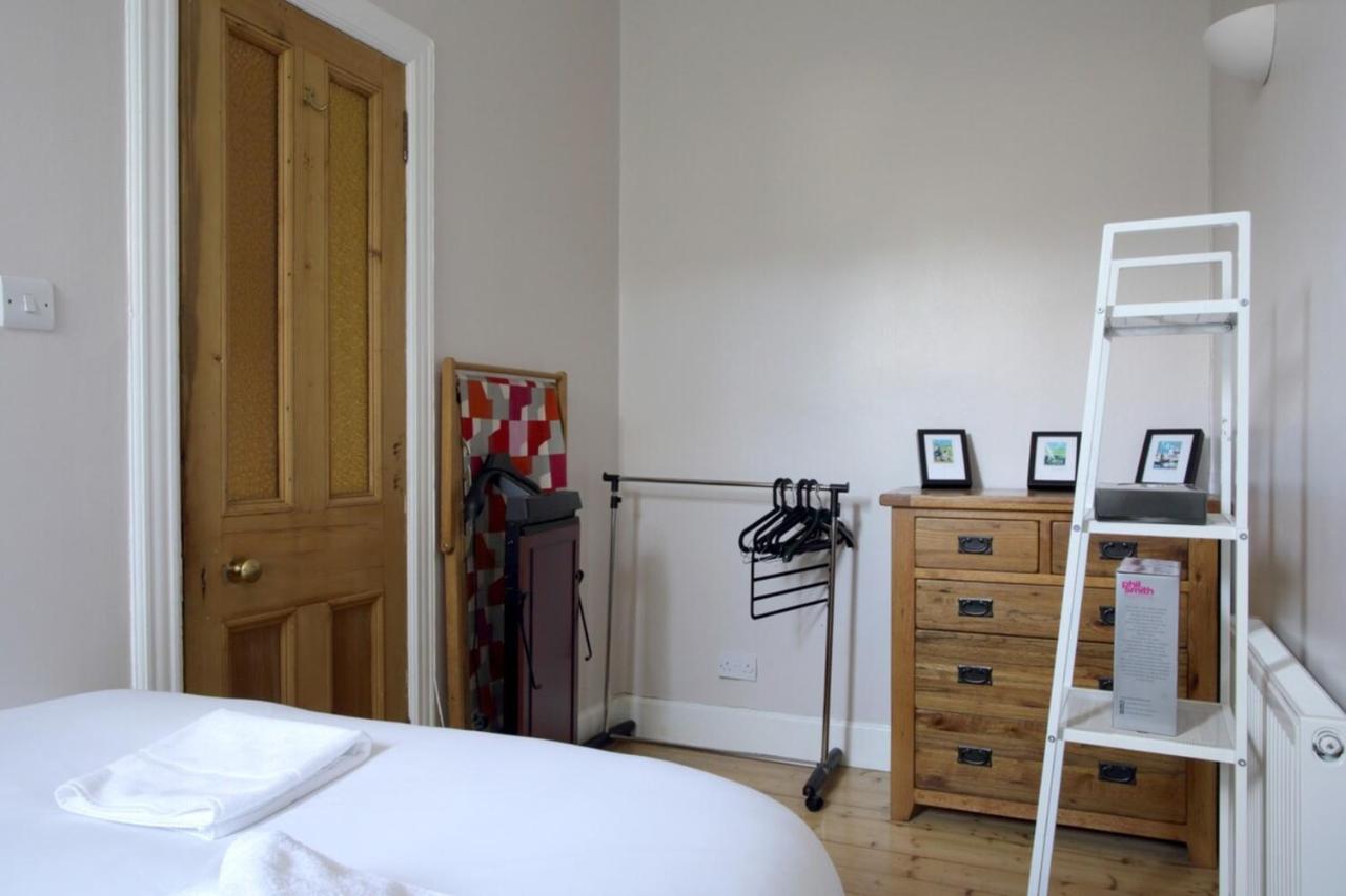 Central And Spacious 2 Bedroom Flat With Garden EDI Exteriér fotografie