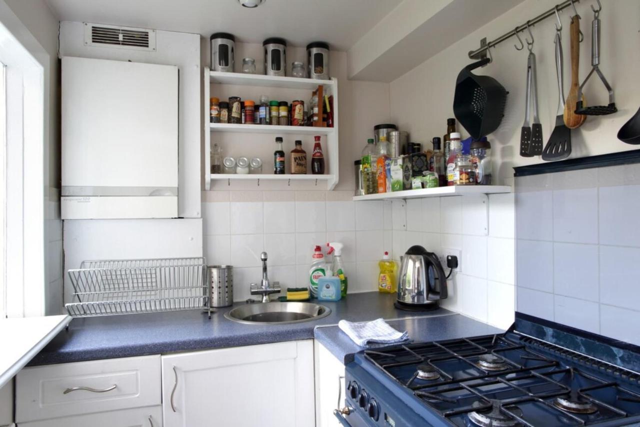 Central And Spacious 2 Bedroom Flat With Garden EDI Exteriér fotografie